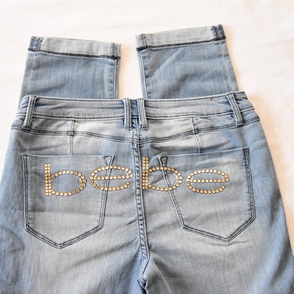 Bebe Rhinestone Logo Skinny Jeans Alannys Wash Size 29 Y2K Vintage Blue Denim